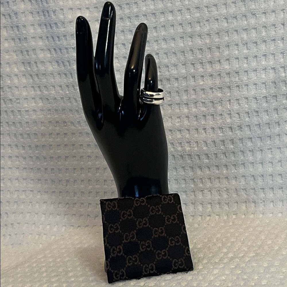Gucci Infinity Knot Ring Size 6US - Picture 13 of 16